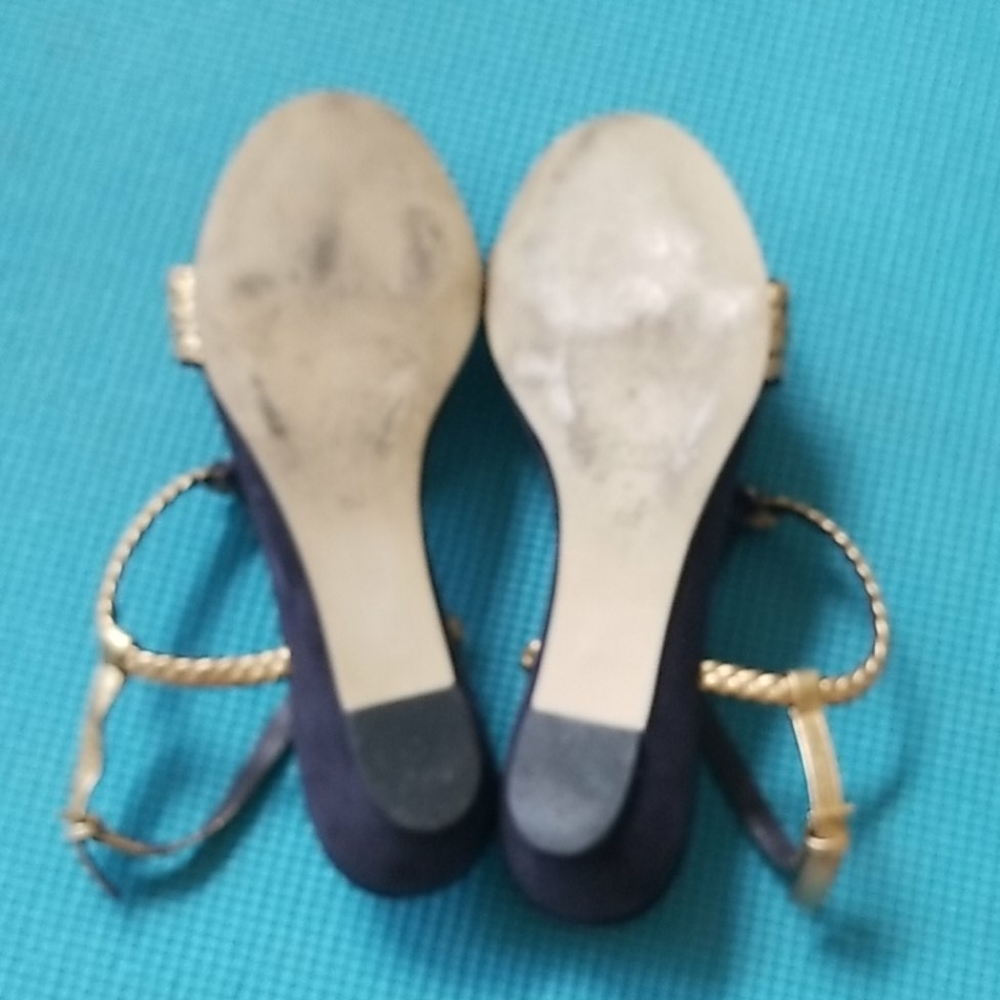 Kate Spade super cute low wedge sandals - Picture 4 of 4